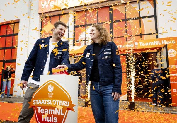 MILAN Sven Kramer and Ireen Wüst open the TeamNL House. The House is where Dutch people gather during the Winter Olympics to celebrate, among other things, the successes of Dutch athletes. ROBIN VAN LONKHUIJSEN ANP xVIxANPxSportx xxANPxIVx 549899847 originalFilename: 549899847.jpg