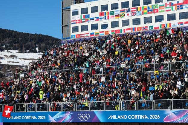 GIOCHI OLIMPICI - Olimpiadi Invernali Milano-Cortina 2026 - Alpine Skiing Men s Downhill Supporters on the grandstand prior the Olympic Winter games, Winterspiele,Spiele, Summer games Milano-Cortina 2026, Alpine Skiing Men s Downhill on February 07, 2026 at Stelvio Ski Centre in Bormio, Italy Cortina D Ampezzo Italy  Copyright: xIPAxSport ABACAx