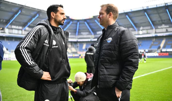 07 02 2026 Soccer Season 2025 2026 2 Soccer Bundesliga 21 Matchday SC Paderborn 07 SCP 1 FC Nürnberg FCN Club Sportfoto Zink xwoxzix DFL regulations prohibit any use of photographs as image sequences and or quasi video only for editorial use Adriano Grimaldi 33, 1 FC Nürnberg FCN Pit Reimers Co Trainer SC Paderborn 07 before the start of the match