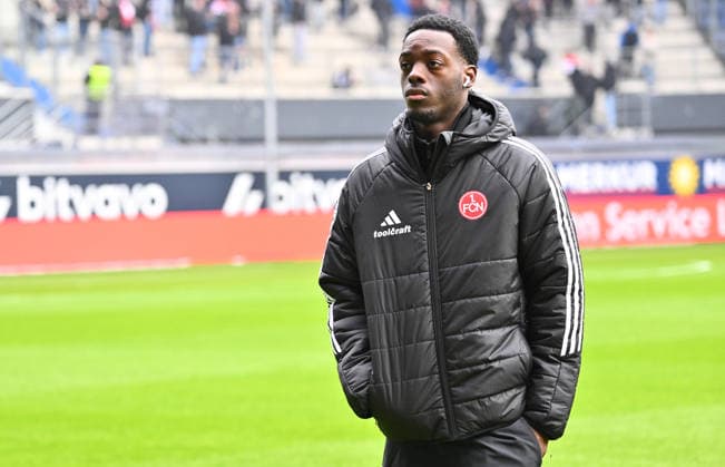 07 02 2026 Soccer Season 2025 2026 2 Soccer Bundesliga 21 Matchday SC Paderborn 07 SCP 1 FC Nuremberg FCN Club Sportfoto Zink xwoxzix DFL regulations prohibit any use of photographs as image sequences and or quasi video only for editorial use Rabby Nzingoula 22, 1 FC Nuremberg FCN before the start of the match