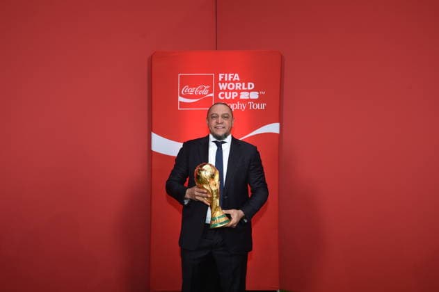 Presentación del trofeo original de la Copa Mundial de la FIFA 2026 en el Bernabéu (Madrid) El exjugador del Real Madrid y de la selección de Brasil, Roberto Carlos, durante el evento de presentación del trofeo original de la Copa Mundial de la FIFA 2026, en el estadio Bernabéu, a 7 de febrero de 2026, en Madrid (Espana). La Copa Mundial de la FIFA 2026 será la vigésima tercera edición de la Copa Mundial de Fútbol organizada por la FIFA y se desarrollará del 11 de junio al 19 de julio de 2026 en América del Norte: Canadá, Estados Unidos y México. 07 FEBRERO 2026 FÚTBOL;TROFEO;COPA DEL MUNDO Madrid Madrid Espana *** Presentation of the original 2026 FIFA World Cup trophy at the Bernabeu Madrid Former Real Madrid and Brazil national team player Roberto Carlos during the presentation of the original 2026 FIFA World Cup trophy at the Bernabeu stadium on February 7, 2026, in Madrid Spain The 2026 FIFA World Cup will be the 23rd edition of the World Cup organized by FIFA and will be held from June 11 to July 19, 2026 in North America, Canada, United States and Mexico 07 FEBRUARY 2026 FOOTBALL TROPHY WORLD CUP Madrid Madrid Madrid Spain  Copyright: xGustavoxValientex 7272113