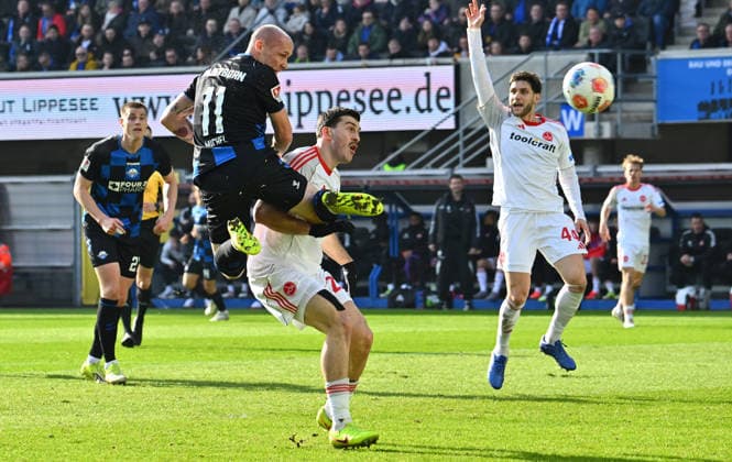 07 02 2026 Soccer Season 2025 2026 2 Soccer Bundesliga 21 Matchday SC Paderborn 07 SCP 1 FC Nürnberg FCN Club Sportfoto Zink xwoxzix DFL regulations prohibit any use of photographs as image sequences and or quasi video only for editorial use Sven Michel 11, SC Paderborn 07 Luka Lochoshvili 24, 1 FC Nürnberg FCN Chance Torchance