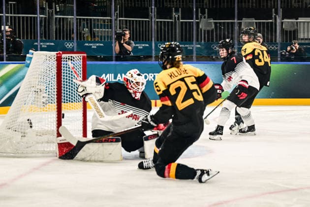 Goal 5:0 Laura Kluge, Ice hockey, Eishockey Women™s Prelim Round Group B, Germany - Japan, Milano Cortina 2026 Olympic Games, Olympische Spiele, Olympia, OS 07-02-2026 *** Goal 5 0 Laura Kluge, Ice Hockey Women™s Prelim Round Group B, Germany Japan, Milano Cortina 2026 Olympic Games 07 02 2026 Copyright: HMBxMedia MarcxNiemeyer