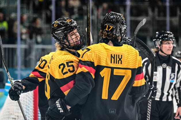 Goal celebration 5:0 Laura Kluge, Ice hockey, Eishockey Women™s Prelim Round Group B, Germany - Japan, Milano Cortina 2026 Olympic Games, Olympische Spiele, Olympia, OS 07-02-2026 *** Goal celebration 5 0 Laura Kluge, Ice Hockey Women™s Prelim Round Group B, Germany Japan, Milano Cortina 2026 Olympic Games 07 02 2026 Copyright: HMBxMedia MarcxNiemeyer