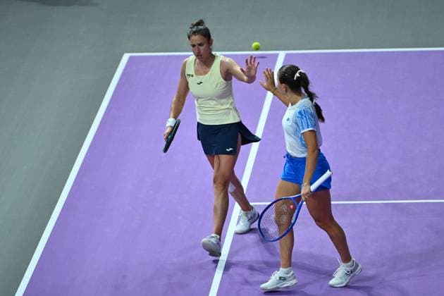 Sara Sorribes Tormo of Spain and Kamilla Rakhimova of Uzbekistan play against Saisai Zheng and Xinyu Wang of China during the Transylvania Open 2026 double final, a WTA250 Tournament, at BT Arena, in Cluj-Napoca, Romania, February 07, 2025. Transylvania Open 2026 - WTA, Tennis Damen 250 Tournament - Double FinalCluj Napoca Romania  Copyright: xAlexxNicodim Shutterstockx 16526889a