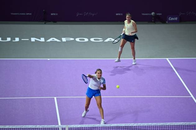 Sara Sorribes Tormo of Spain and Kamilla Rakhimova of Uzbekistan play against Saisai Zheng and Xinyu Wang of China during the Transylvania Open 2026 double final, a WTA250 Tournament, at BT Arena, in Cluj-Napoca, Romania, February 07, 2025. Transylvania Open 2026 - WTA, Tennis Damen 250 Tournament - Double FinalCluj Napoca Romania  Copyright: xAlexxNicodim Shutterstockx 16526889j