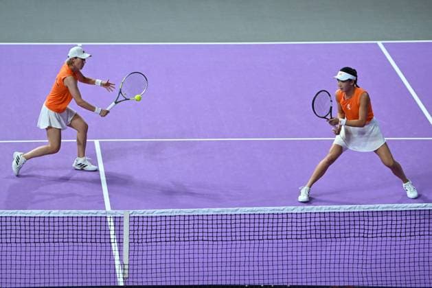 Saisai Zheng and Xinyu Wang of China play against Sara Sorribes Tormo of Spain and Kamilla Rakhimova of Uzbekistan during the Transylvania Open 2026 double final, a WTA250 Tournament, at BT Arena, in Cluj-Napoca, Romania, February 07, 2025. Transylvania Open 2026 - WTA, Tennis Damen 250 Tournament - Double FinalCluj Napoca Romania  Copyright: xAlexxNicodim Shutterstockx 16526889t