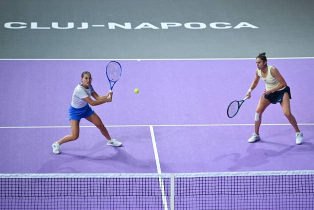 Sara Sorribes Tormo of Spain and Kamilla Rakhimova of Uzbekistan play against Saisai Zheng and Xinyu Wang of China during the Transylvania Open 2026 double final, a WTA250 Tournament, at BT Arena, in Cluj-Napoca, Romania, February 07, 2025. Transylvania Open 2026 - WTA, Tennis Damen 250 Tournament - Double FinalCluj Napoca Romania  Copyright: xAlexxNicodim Shutterstockx 16526889m