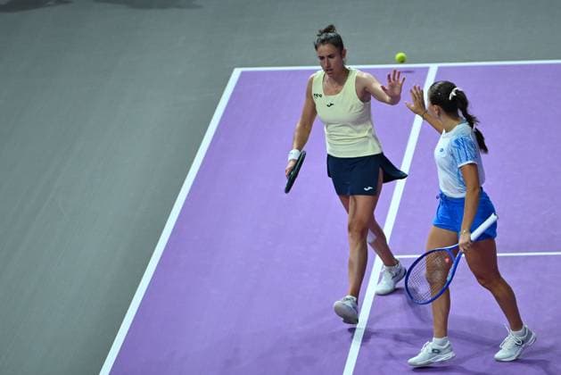Sara Sorribes Tormo of Spain and Kamilla Rakhimova of Uzbekistan play against Saisai Zheng and Xinyu Wang of China during the Transylvania Open 2026 double final, a WTA250 Tournament, at BT Arena, in Cluj-Napoca, Romania, February 07, 2025. Transylvania Open 2026 - WTA, Tennis Damen 250 Tournament - Double FinalCluj Napoca Romania  Copyright: xAlexxNicodim Shutterstockx 16526889n