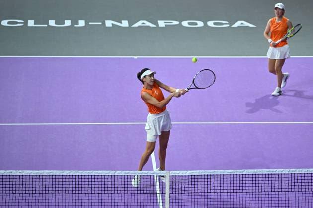 Saisai Zheng and Xinyu Wang of China play against Sara Sorribes Tormo of Spain and Kamilla Rakhimova of Uzbekistan during the Transylvania Open 2026 double final, a WTA250 Tournament, at BT Arena, in Cluj-Napoca, Romania, February 07, 2025. Transylvania Open 2026 - WTA, Tennis Damen 250 Tournament - Double FinalCluj Napoca Romania  Copyright: xAlexxNicodim Shutterstockx 16526889aa