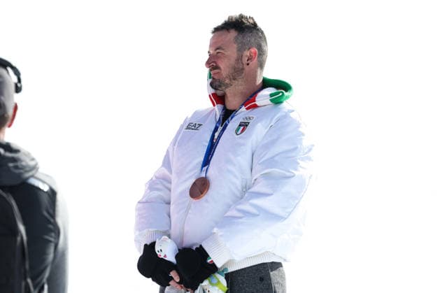 Dominik Paris (ITA) shows the bronze medal after getting the third place at the end of the Olympic Winter games, Winterspiele,Spiele, Summer games Milano-Cortina 2026, Alpine Skiing Men s Downhill on February 07, 2026 at Stelvio Ski Centre in Bormio, Italy  Copyright: xSergioxBisi IPAxSportx xipa-agency.netx xx IPA_71065243 IPA_Agency_IPA71065243