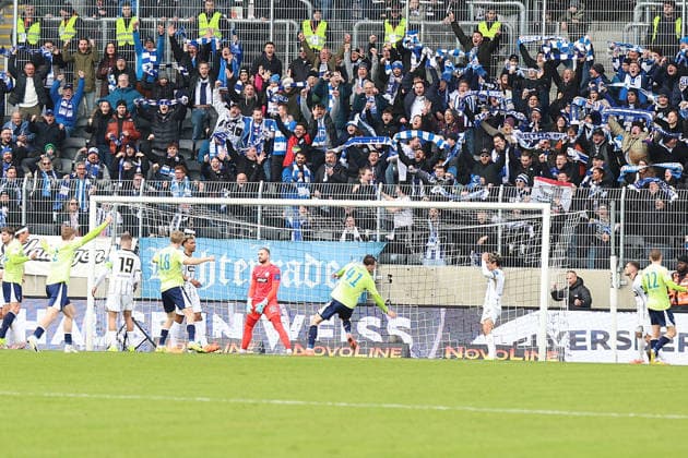 07 02 2026, xrekx, Fußball 2 Bundesliga, SV Elversberg Hertha BSC Berlin v l Torjubel nach dem Tor zum celebrating the goal celebrate 0 1 durch Pascal Klemens Hertha BSC DFL DFB REGULATIONS PROHIBIT ANY USE OF PHOTOGRAPHS as IMAGE SEQUENCES and or QUASI VIDEO Elversberg