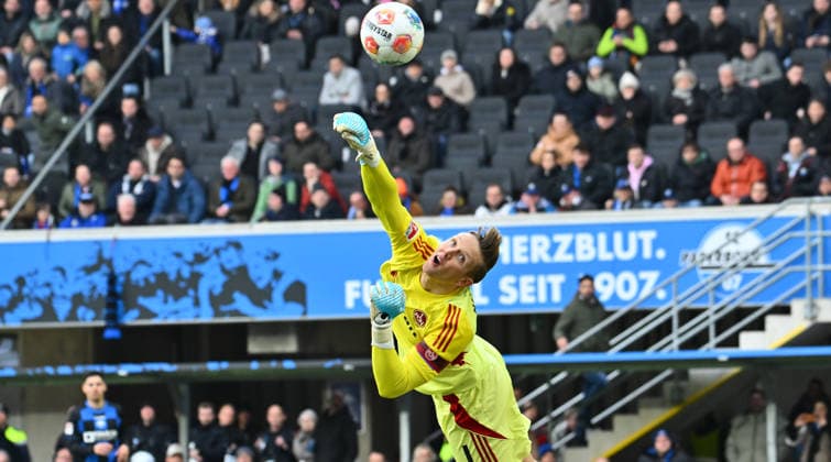 07 02 2026 Soccer Season 2025 2026 2 Soccer Bundesliga 21 Matchday SC Paderborn 07 SCP 1 FC Nuremberg FCN Club Sportfoto Zink xwoxzix DFL regulations prohibit any use of photographs as image sequences and or quasi video only for editorial use Jan Reichert 1, 1 FC Nuremberg FCN Parade