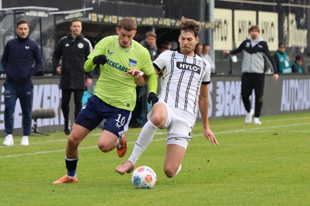 07 02 2025, Football, Men, 2 Bundesliga, Season 2025 2026, SV 07 Elversberg Hertha BSC Berlin, Maximilian Rohr SV 07 Elversberg , Michael Cuisance Hertha BSC Berlin Elversberg Ursapharm Arena an der Kaiserlinde Saarland Germany DEU Copyright: xFabianxKleerx