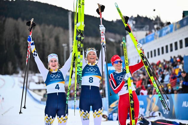 VAL DI FIEMME, ITALY 20260207 Sweden s Frida Karlsson (right) takes gold and Ebba Andersson takes silver in the women s skiathlon 10+10 km during the Winter Olympics in Val di Femme, Italy. VAL DI FIEMME ITALY x10430x *** VAL DI FIEMME, ITALY 20260207 Sweden s Frida Karlsson right takes gold and Ebba Andersson takes silver in the women s skiathlon 10 10 km during the Winter Olympics in Val di Femme, Italy VAL DI FIEMME ITALY x10430x  Copyright: xChristinexOlsson TTx OLYMPICS 2026 SKIING