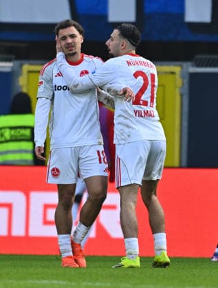 07 02 2026 Soccer Season 2025 2026 2 Soccer Bundesliga 21 Matchday SC Paderborn 07 SCP 1 FC Nürnberg FCN Club Sportfoto Zink xwoxzix DFL regulations prohibit any use of photographs as image sequences and or quasi video only for editorial use Rafael Lubach 18, 1 FC Nürnberg FCN after red card red sending off Berkay Yilmaz 21, 1 FC Nürnberg FCN