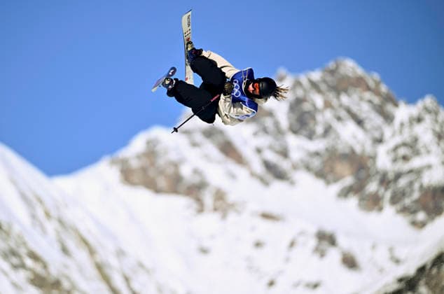 (260207) -- LIVIGNO, Feb. 7, 2026 -- Sarah Hoefflin of Switzerland competes during the freestyle skiing women s freeski slopestyle qualification of the Milan-Cortina 2026 Olympic Winter games, Winterspiele,Spiele, Summer games in Livigno, Italy, Feb. 7, 2026. ) (MICO2026)ITALY-LIVIGNO-OLYMPIC WINTER GAMES-FREESTYLE SKIING-WOMEN S FREESKI SLOPESTYLE ZhangxHongxiang 