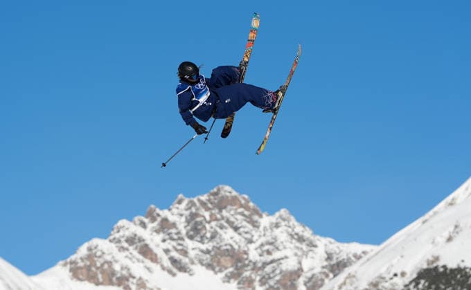 (260207) -- LIVIGNO, Feb. 7, 2026 -- Rell Harwood of the United States competes during the freestyle skiing women s freeski slopestyle qualification of the Milan-Cortina 2026 Olympic Winter games, Winterspiele,Spiele, Summer games in Livigno, Italy, Feb. 7, 2026. ) (MICO2026)ITALY-LIVIGNO-OLYMPIC WINTER GAMES-FREESTYLE SKIING-WOMEN S FREESKI SLOPESTYLE WuxHuiwo 