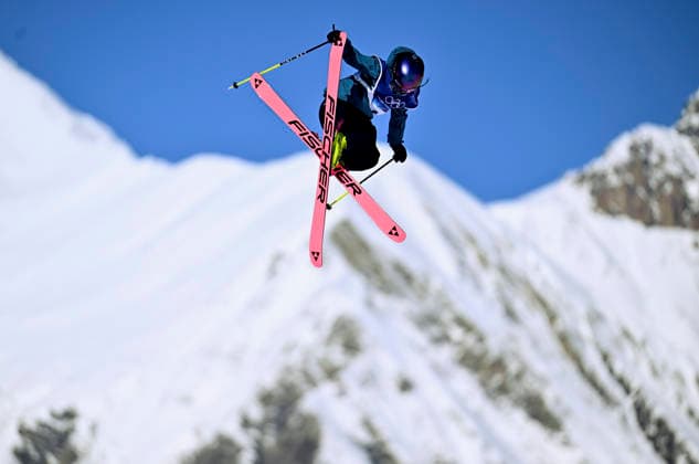 (260207) -- LIVIGNO, Feb. 7, 2026 -- Mathilde Gremaud of Switzerland competes during the freestyle skiing women s freeski slopestyle qualification of the Milan-Cortina 2026 Olympic Winter games, Winterspiele,Spiele, Summer games in Livigno, Italy, Feb. 7, 2026. ) (MICO2026)ITALY-LIVIGNO-OLYMPIC WINTER GAMES-FREESTYLE SKIING-WOMEN S FREESKI SLOPESTYLE ZhangxHongxiang 