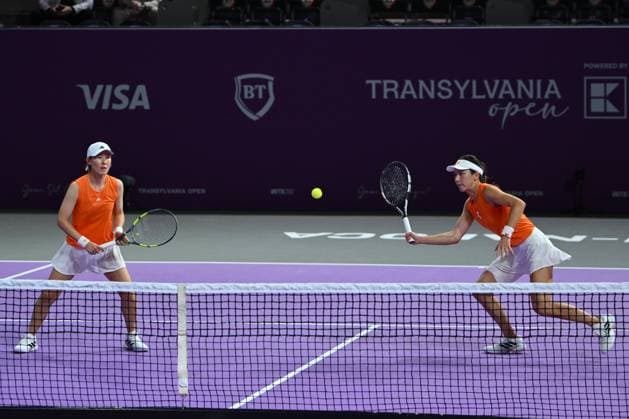Saisai Zheng and Xinyu Wang of China play against Sara Sorribes Tormo of Spain and Kamilla Rakhimova of Uzbekistan during the Transylvania Open 2026 double final, a WTA250 Tournament, at BT Arena, in Cluj-Napoca, Romania, February 07, 2025. Transylvania Open 2026 - WTA, Tennis Damen 250 Tournament - Double FinalCluj Napoca Romania  Copyright: xAlexxNicodim Shutterstockx 16526889bq