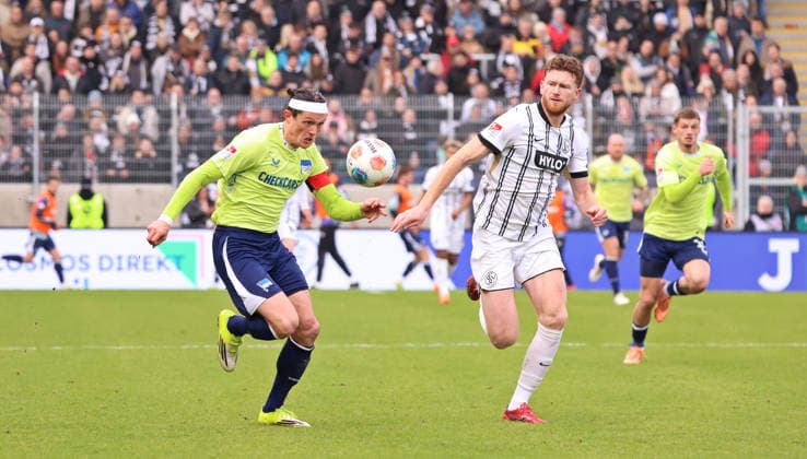 07 02 2026, Football, Men, 2 Bundesliga, Season 2025 2026, SV 07 Elversberg Hertha BSC Berlin, Fabian Reese Hertha BSC Berlin Florian Le Joncour SV 07 Elversberg Elversberg Ursapharm Arena an der Kaiserlinde Saarland Germany DEU Copyright: xFabianxKleerx