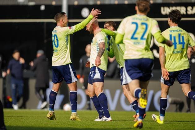 Toni Leistner Hertha BSC Berlin celebrates the goal to 0 3 with Paul Seguin Hertha BSC Berlin and Michael Cuisance Hertha BSC Berlin , SV Elversberg vs Hertha BSC Berlin, Football, 2 Bundesliga, 21 Matchday, Saison 2025 2026, 07 02 2026 DFB regulations prohibit any use of photographs as image sequences and or quasi video SV Elversberg vs Hertha BSC Berlin, Football, 2 Bundesliga, 21 Matchday, Saison 2025 2026, 07 02 2026 Copyright: xEibner-Pressefoto AlexanderxNeisx EP_ANS