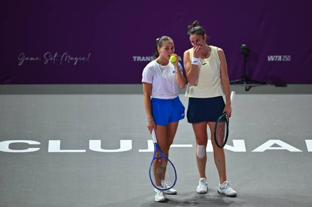 Sara Sorribes Tormo of Spain and Kamilla Rakhimova of Uzbekistan play against Saisai Zheng and Xinyu Wang of China during the Transylvania Open 2026 double final, a WTA250 Tournament, at BT Arena, in Cluj-Napoca, Romania, February 07, 2025. Transylvania Open 2026 - WTA, Tennis Damen 250 Tournament - Double FinalCluj Napoca Romania  Copyright: xAlexxNicodim Shutterstockx 16526889ci