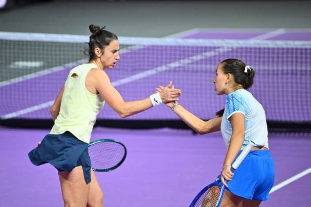Sara Sorribes Tormo of Spain and Kamilla Rakhimova of Uzbekistan play against Saisai Zheng and Xinyu Wang of China during the Transylvania Open 2026 double final, a WTA250 Tournament, at BT Arena, in Cluj-Napoca, Romania, February 07, 2025. Transylvania Open 2026 - WTA, Tennis Damen 250 Tournament - Double FinalCluj Napoca Romania  Copyright: xAlexxNicodim Shutterstockx 16526889cz