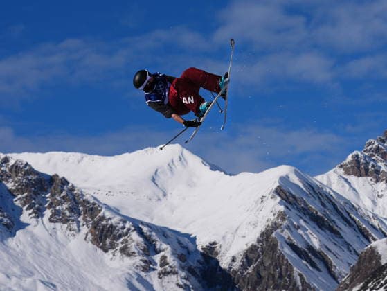 February 7, 2026, Livigno, Italy: Canada s Evan McEachran hits a jump during the qualification for the men s free ski slopestyle during the Milano Cortina 2026 Winter Olympic Games, Olympische Spiele, Olympia, OS in Livigno, Italy, Saturday, Feb. 7, 2026. Canada News - February 7, 2026  - ZUMAc35_ 20260207_zaf_c35_007 Copyright: xSeanxKilpatrickx