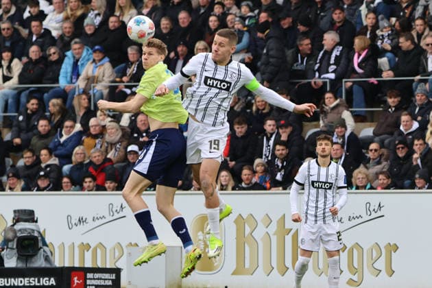 07 02 2025, Football, Men, 2 Bundesliga, Season 2025 2026, SV 07 Elversberg Hertha BSC Berlin, Lukas Pinckert SV 07 Elversberg , Luca Schuler Hertha BSC Berlin Elversberg Ursapharm Arena an der Kaiserlinde Saarland Germany DEU Copyright: xFabianxKleerx