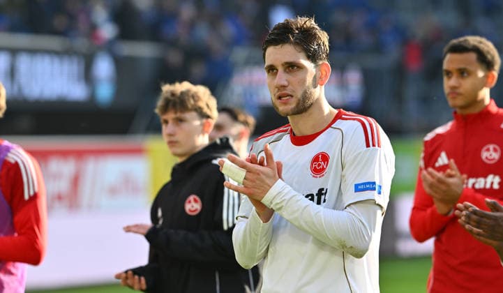 07 02 2026 Soccer Season 2025 2026 2 Soccer Bundesliga 21 Matchday SC Paderborn 07 SCP 1 FC Nuremberg FCN Club Sportfoto Zink xwoxzix DFL regulations prohibit any use of photographs as image sequences and or quasi video only for editorial use Styopa Mkrtchyan 44, 1 FC Nuremberg FCN disappointed Disappointment after the end of the match