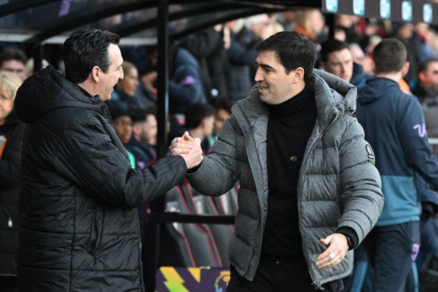 Bournemouth v Aston Villa, Premier League AFC Bournemouth manager Andoni Iraola shakes hands with Aston Villa manager Unai Emery before kickoff during the Premier League match between Bournemouth and Aston Villa at the Vitality Stadium, Bournemouth, UK on 7 February 2026. Bournemouth Vitality Stadium Dorset UK Editorial use only DataCo restrictions apply See www.football-dataco.com , Copyright: xGrahamxHuntx PSI-23705-0048