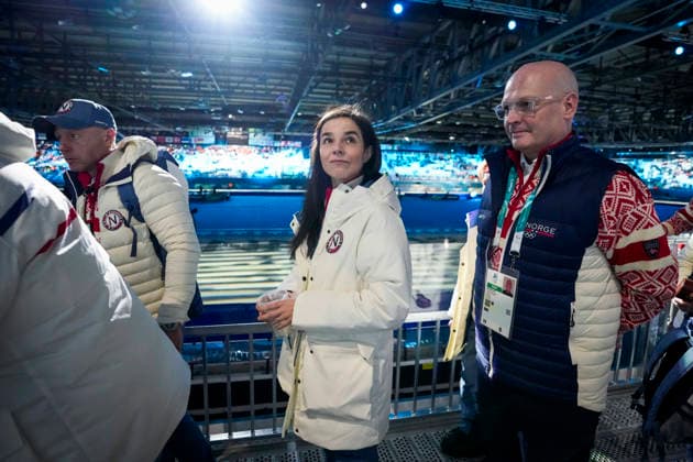 Winter Olympics in Milan Cortina 2026 Milan, Italy 20260207. Sports President Zaineb Al-Samarai and President of the Norwegian Skating Federation Nils Einar Aas in the stands in the Milan Speed skating, Eisschnelllauf arena before the women s 3000m during the Winter Olympics in Milan Cortina 2026. Photo: Heiko Junge NTB Milano Italy EDITORIAL USE ONLY. RESTRICTED USE FOR BETTING COMPANIES Ref:_SPOVznmMYNpSHg.jpg *** Winter Olympics in Milan Cortina 2026 Milan, Italy 20260207 Sports President Zaineb Al Samarai and President of the Norwegian Skating Federation Nils Einar Aas in the stands in the Milan Speed Skating arena before the women s 3000m during the Winter Olympics in Milan Cortina 2026 Photo Heiko Junge NTB Milano Italy EDITORIAL USE ONLY RESTRICTED USE FOR BETTING COMPANIES  Copyright: xHeikoxJungex xNTBx