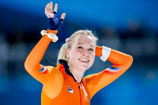 Merel Conijn of the Netherlands wave after Women 3000m, Milano Cortina 2026 Winter Olympics: Day 1, Speed skating, Eisschnelllauf - Milano Cortina 2026 Winter Olympics: Day 1, Milano Speed Skating Stadium, February 7, 2026, Milan, Italy.