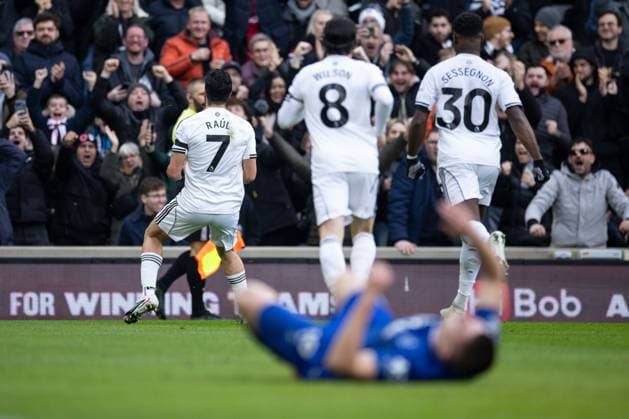 Raul Jimenez of Fulham scores celebrates 1-0 Fulham v Everton, Premier League, Football, Craven Cottage, London, UK - 07 Feb 2026London Craven Cottage United Kingdom EDITORIAL USE ONLY No use with unauthorised audio, video, data, fixture lists, club league logos or live services. Online in-match use limited to 120 images, no video emulation. No use in betting, games or single club league player publications. Copyright: xIanxTuttle Shutterstockx 16524362ax