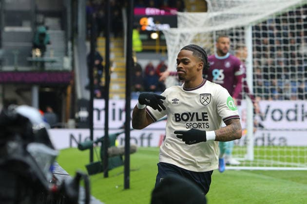 Crysencio Summerville of West Ham United celebrates scoring their sides first goal Burnley v West Ham United, Premier League, Football, Turf Moor, Burnley, UK - 07 Feb 2026Burnley Turf Moor United Kingdom EDITORIAL USE ONLY No use with unauthorised audio, video, data, fixture lists, club league logos or live services. Online in-match use limited to 120 images, no video emulation. No use in betting, games or single club league player publications. Copyright: xPhilxOldham Shutterstockx 16524361r
