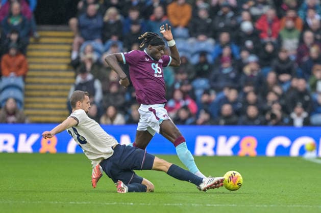 7th February 2026; Turf Moor, Burnley, Lancashire, England; Premier League Football, Burnley versus West Ham United; Tomas Soucek of West Ham United slides to push the ball clear of Lesley Ugochukwu of Burnley  LeexDurkin