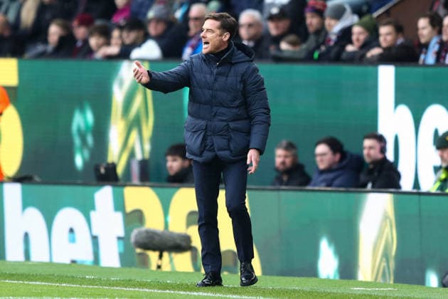 Premier League Burnley v West Ham United Scott Parker manager of Burnley during the Premier League match Burnley vs West Ham United at Turf Moor, Burnley, United Kingdom on 07 February 2026 (Photo by Jorge Horsted News Images) Burnley Turf Moor Lancashire United Kingdom Copyright: xJorgexHorsted NewsxImagesx