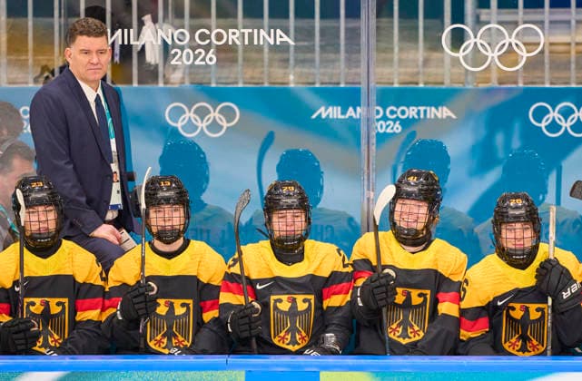 Headcoach Jeff MacLeod of Germany Lilli Welcke of Germany Luisa Welke of Germany Nina Christof of Germany Mathilda Heine of Germany Tara Schmitz of Germany on the player bench at the preliminary women Ice hockey, Eishockey match Group B Germany-Japan of the Milano Cortina 2026 Winter Olympic Games, Olympische Spiele, Olympia, OS at Milano Rho Ice Hockey Arena on February 7, 2026 in Milan, Italy.