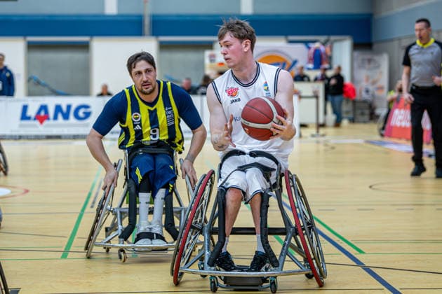 IWBF ChampionsCup Fenerbahce Istanbul RBC Köln 99ers, 07 02 26 Alexander Keiser Köln 99ers, 30 , Ugur Toprak Fenerbahce Istanbul, 9 IWBF ChampionsCup Fenerbahce Istanbul RBC Köln 99ers Wetzlar, 07 02 26 Copyright: xBEAUTIFULxSPORTS Roeczeyx