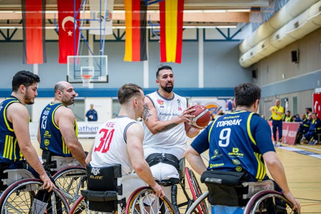 IWBF ChampionsCup Fenerbahce Istanbul RBC Köln 99ers, 07 02 26 Bulut Kodal Köln 99ers, 24 , Alexander Keiser Köln 99ers, 30 , Ugur Toprak Fenerbahce Istanbul, 9 , Morteza Abedi Fenerbahce Istanbul, 13 IWBF ChampionsCup Fenerbahce Istanbul RBC Köln 99ers Wetzlar, 07 02 26 Copyright: xBEAUTIFULxSPORTS Roeczeyx