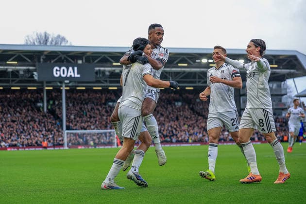 Fulham v Everton, Premier League GOAL CELEBRATION Fulham Forward Raul JimÃ nez (7) makes it 1-0 during the Premier League match between Fulham and Everton at Craven Cottage, London, UK on 7 February 2026. Editorial use only DataCo restrictions apply See www.football-dataco.com , Copyright: xChrisxFoxwellx PSI-23698-0051