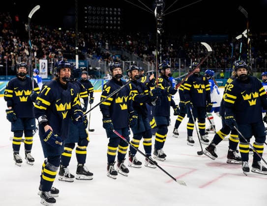 260207 Anna Kjellbin, Ebba Hedqvist and Hanna Thuvik of Sweden celebrate after the women s Ice hockey, Eishockey game between Sweden and Italy during day 1 of the 2026 Winter Olympics on February 7, 2026 in Milan. Photo: Emma Wallskog BILDBYRAN kod EW EW0620 ishockey ice hockey Olympic Games, Olympische Spiele, Olympia, OS olympics winter olympics os ol olympiska spel vinter-os olympiske leker milano cortina 2026 milan cortina 2026 milano cortina 2026 olympic games milano cortina 2026 winter olympic games milano cortina-os milano cortina-ol vinter-ol 1 bbeng sweden sverige italien italy tre kronor dam damkronorna jubel *** 260207 Anna Kjellbin, Ebba Hedqvist and Hanna Thuvik of Sweden celebrate after the women s ice hockey game between Sweden and Italy during day 1 of the 2026 Winter Olympics on February 7, 2026 in Milan Photo Emma Wallskog BILDBYRAN code EW EW0620 ice hockey ice hockey olympic games olympics winter olympics os ol olympic games winter os olympic games milano cortina 2026 milan cortina 2026 milano cortina 2026 olympic games milano cortina 2026 winter olympic games milano cortina os milano cortina ol winter ol 1 bbeng sweden sverige ital italy tre kronor damkronorna jubel  Copyright: EMMAxWALLSKOG BB260207EW053
