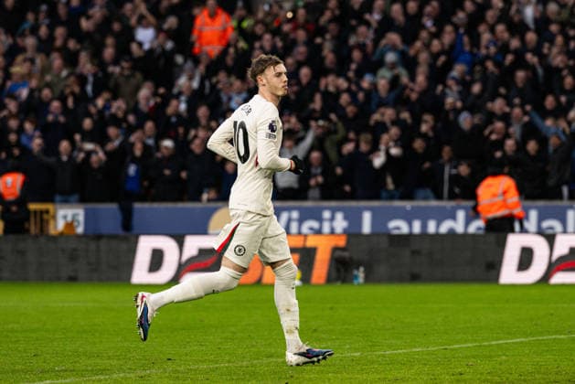 7th February 2026; Molineux Stadium, Wolverhampton, West Midlands, England; Premier League Football, Wolverhampton Wanderers versus Chelsea; Cole Palmer of Chelsea scores from the penalty spot in the 35th minute to make the score 0-2  GodfreyxPitt