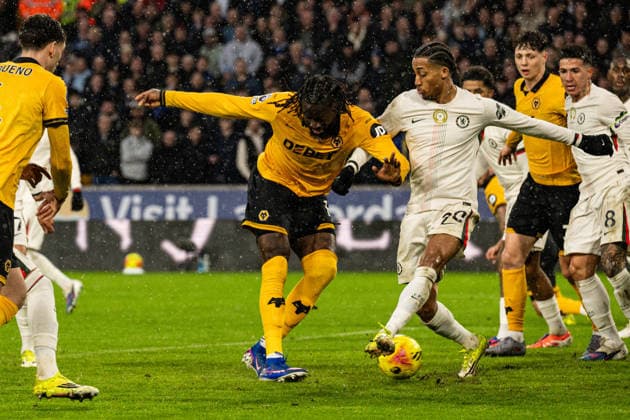 7th February 2026; Molineux Stadium, Wolverhampton, West Midlands, England; Premier League Football, Wolverhampton Wanderers versus Chelsea; Tolu Arokodare of Wolverhampton Wanderers scores from close range in the 55th minute to make the score 1-3  GodfreyxPitt