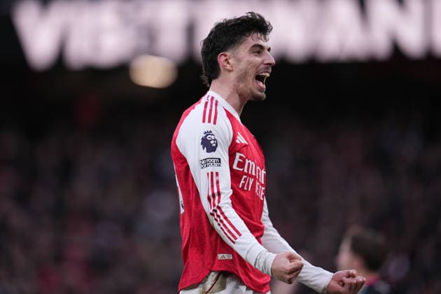 Premier League Arsenal v Sunderland Kai Havertz of Arsenal celebrates Viktor Gyokeres of Arsenal goal during the Premier League match Arsenal vs Sunderland at Emirates, London, United Kingdom on 07 February 2026 (Photo by Harvey Murphy News Images) Copyright: xHarveyxMurphy NewsxImagesx
