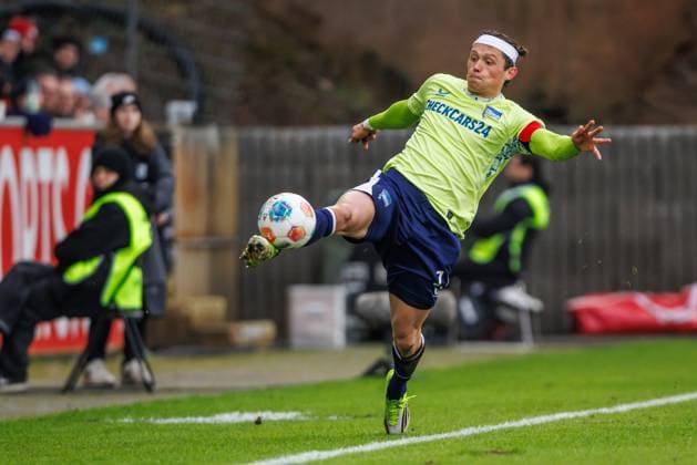 Fabian Reese Hertha BSC Berlin with ball, SV Elversberg vs Hertha BSC Berlin, Football, 2 Bundesliga, 21 Matchday, Season 2025 2026, 07 02 2026 DFB regulations prohibit any use of photographs as image sequences and or quasi video SV Elversberg vs Hertha BSC Berlin, Football, 2 Bundesliga, 21 Matchday, Season 2025 2026, 07 02 2026 Copyright: xEibner-Pressefoto AlexanderxNeisx EP_ANS