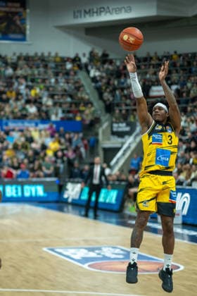 Stefan Smith MHP RIESEN Ludwigsburg, 03 , GER, MHP Riesen vs BMA365 Bamberg Baskets, Basketball Bundesliga, easycredit BBL, Matchday 19, Season 2025 2026, 07 02 2026, GER, MHP Riesen vs BMA365 Bamberg Baskets, Basketball Bundesliga, easycredit BBL, Matchday 19, Season 2025 2026, 07 02 2026 Ludwigsburg Copyright: xEibner-Pressefoto SaschaxWaltherx EP_EER