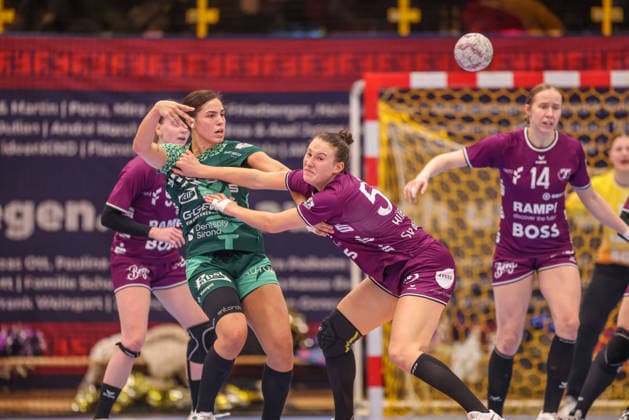 GER, Bensheim, HSG Bensheim Auerbach Flames vs TuS Metzingen, Alsco Handball Bundesliga Frauen, Handball, DHB, Spielzeit 2025 2026, Weststadthalle Bensheim, 16 Matchday in the picture from l Lucie Marie Kretzschmar HSG Bensheim Auerbach Flames Women 33 , Carolin Hübner TuS Metzingen Handball 56 DFB DFL REGULATIONS PROHIBIT ANY USE OF PHOTOGRAPHS AS IMAGE SEQUENCES AND OR QUASI VIDEO, 07 02 2026 Copyright: HMBxMedia HendrikxHamelau