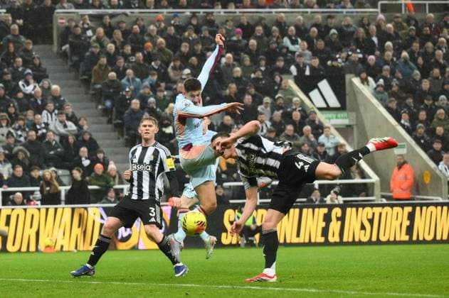 Vitaly Janelt of Brentford scores their first goal Newcastle United v Brentford, Premier League, Football, St James Park, Newcastle, UK - 07 Feb 2026Newcastle St James Park United Kingdom EDITORIAL USE ONLY No use with unauthorised audio, video, data, fixture lists, club league logos or live services. Online in-match use limited to 120 images, no video emulation. No use in betting, games or single club league player publications. Copyright: xRichardxLee Shutterstockx 16524399af